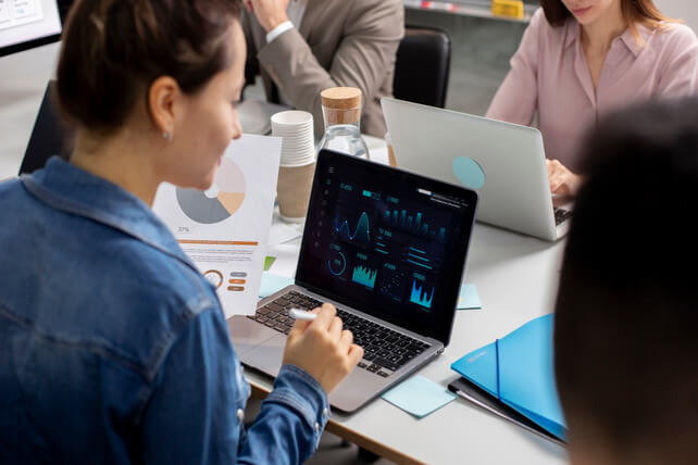 Role of AI in Performance Management: Transforming the Future of Work