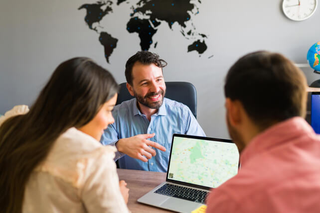 Top 10 Employee Benefits Navigation Solutions