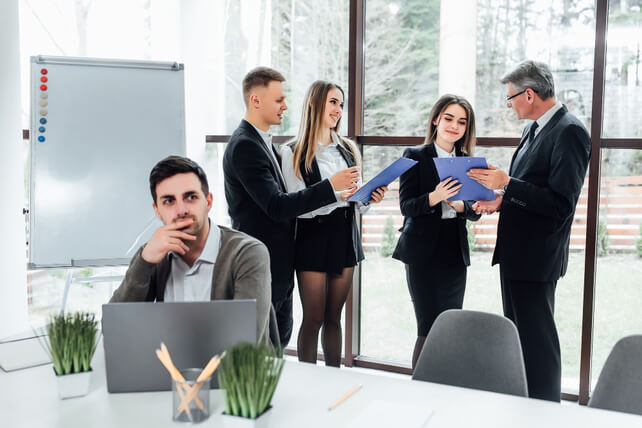 Top 10 Ways HR Can Prevent Talent Hoarding by Managers