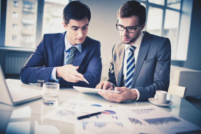 BambooHR vs HiBob vs Rippling: Best HRIS Compared for 2026